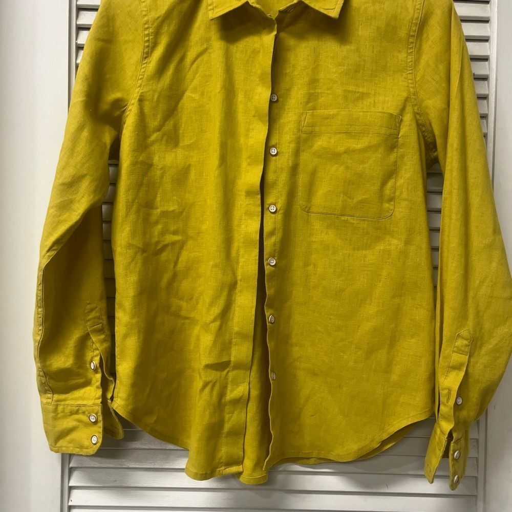 Orvis ✨Bright Yellow Casual Button Down Shirt✨small. Unisex